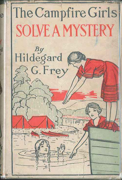 Portada de The Camp Fire Girls Solve a Mystery; Or, The Christmas Adventure at Carver House, de Hildegard G. Frey